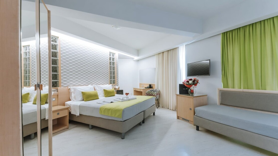 Semiramis City Hotel